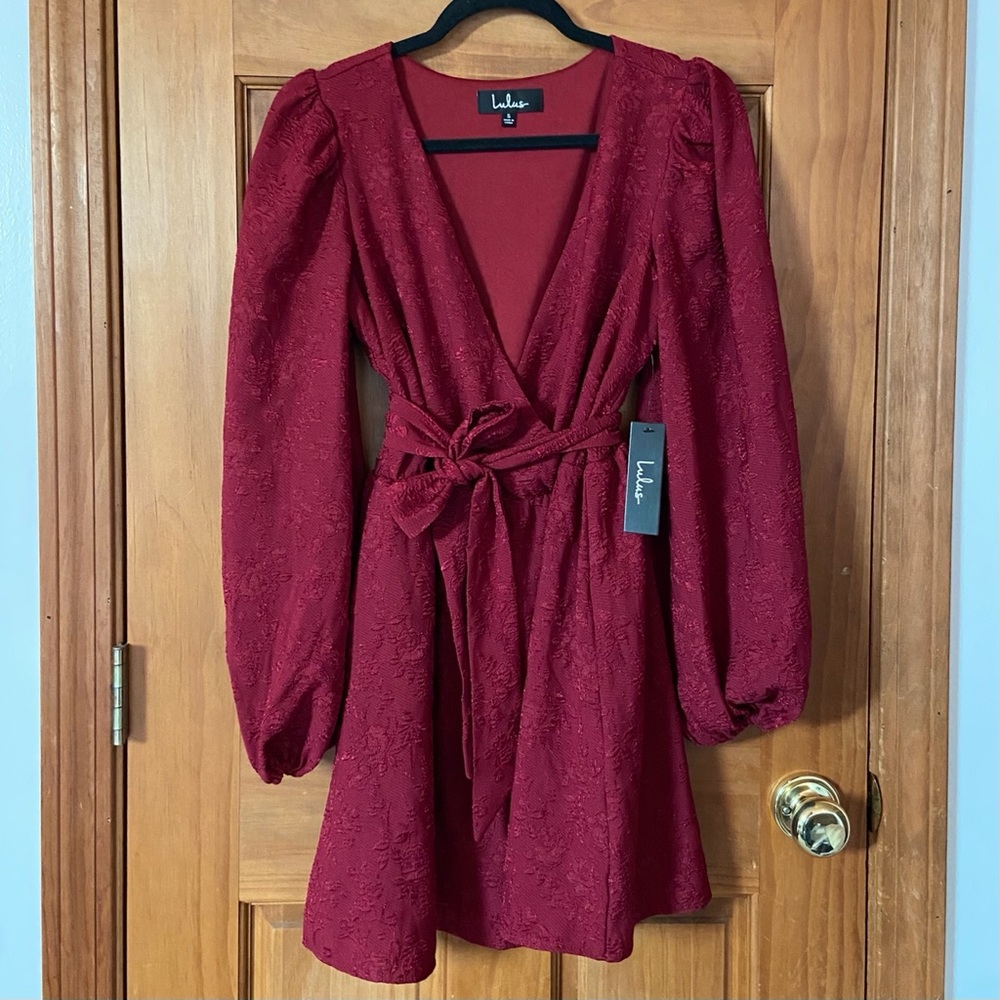Lulu’s Burgundy Floral Jacquard Mini Dress Sz S
